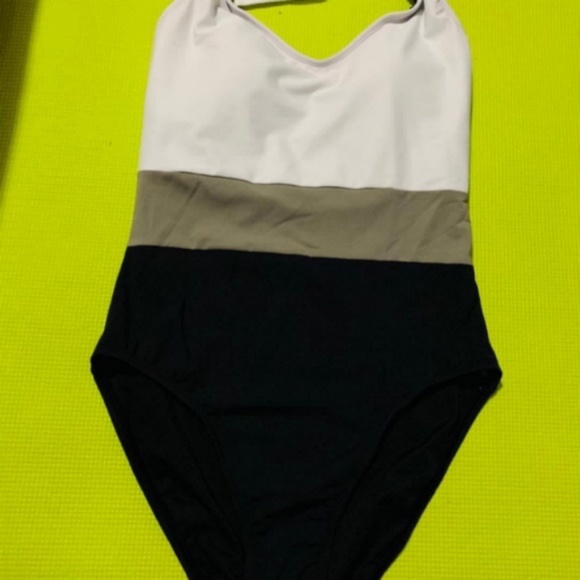 Bleu Rod Beattie Colorblocked One-Piece Swimsuit 6 - Picture 4 of 9